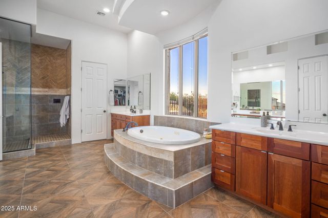 10302 S 16TH Avenue, Phoenix, AZ 85041