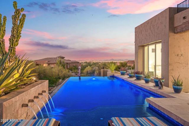 10302 S 16TH Avenue, Phoenix, AZ 85041