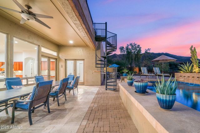 10302 S 16TH Avenue, Phoenix, AZ 85041