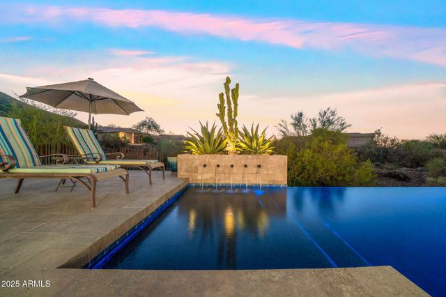 10302 S 16TH Avenue, Phoenix, AZ 85041