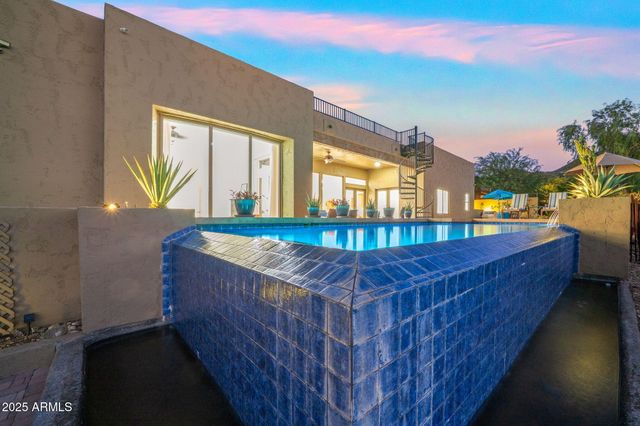 10302 S 16TH Avenue, Phoenix, AZ 85041