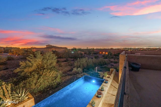 10302 S 16TH Avenue, Phoenix, AZ 85041