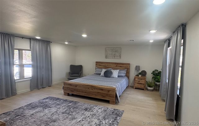 29220 S Ranch Lane, Park Hill, OK 74451