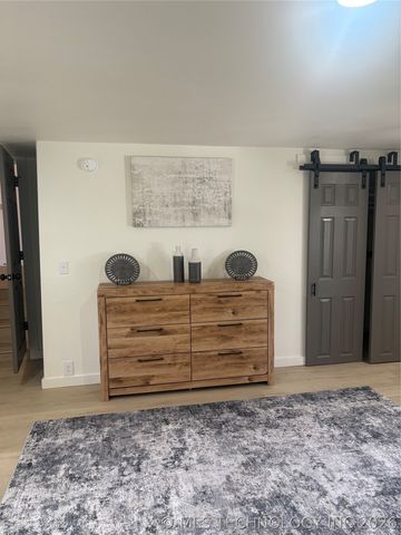 29220 S Ranch Lane, Park Hill, OK 74451