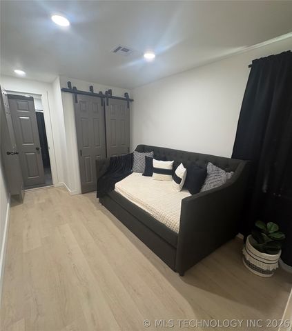 29220 S Ranch Lane, Park Hill, OK 74451