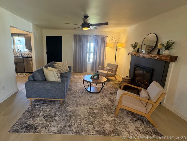 29220 S Ranch Lane, Park Hill, OK 74451