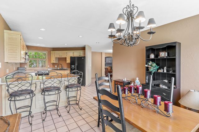 3733 E Cromwell Lane, Springfield, MO 65802