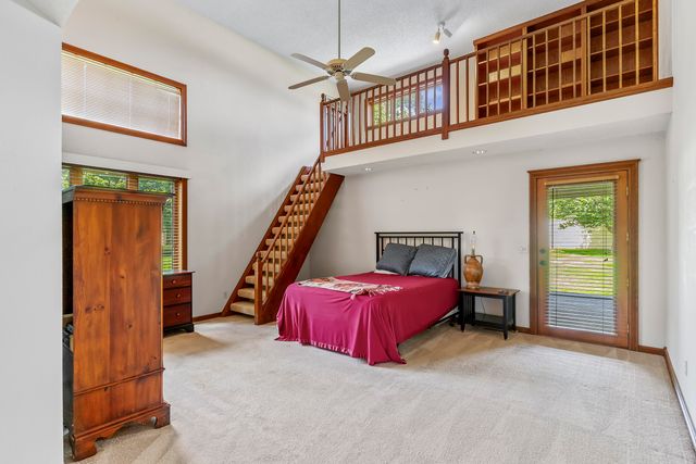 3733 E Cromwell Lane, Springfield, MO 65802