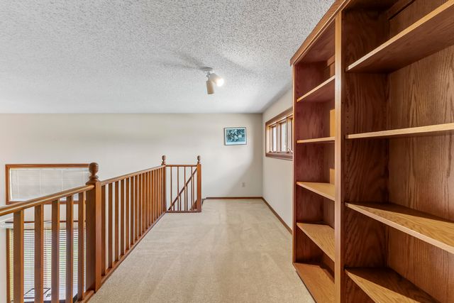 3733 E Cromwell Lane, Springfield, MO 65802