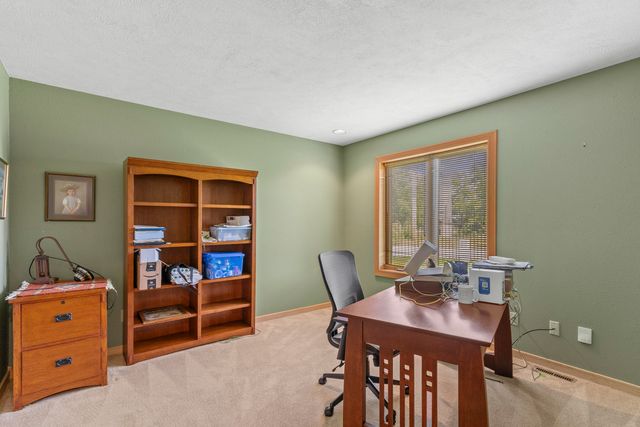 3733 E Cromwell Lane, Springfield, MO 65802