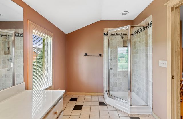3733 E Cromwell Lane, Springfield, MO 65802