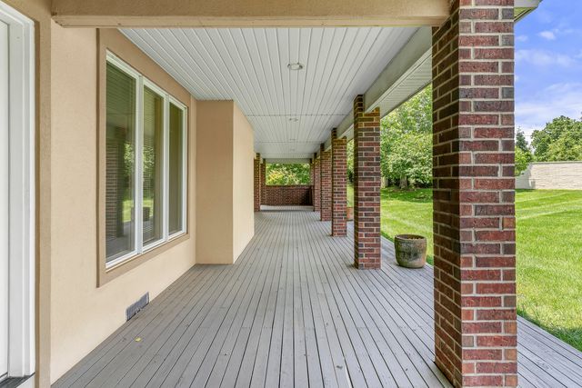 3733 E Cromwell Lane, Springfield, MO 65802