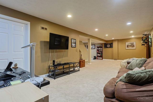 9142 Knightsridge Lane, Deerfield Twp., OH 45040