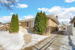 8129 S Sacramento Avenue, Chicago, IL 60652