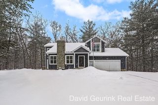 2779 E Holton Whitehall Road, Blue Lake Twp, MI 49457