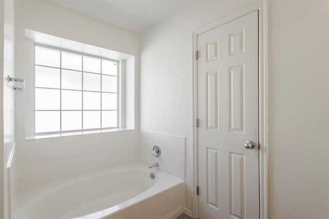 3005 Weymouth Way, Norman, OK 73071