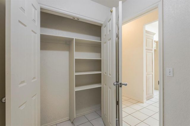 3005 Weymouth Way, Norman, OK 73071