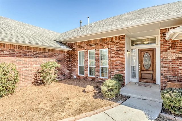 3005 Weymouth Way, Norman, OK 73071