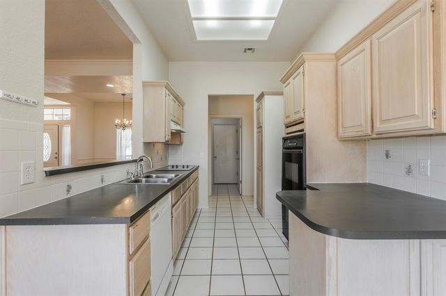 3005 Weymouth Way, Norman, OK 73071