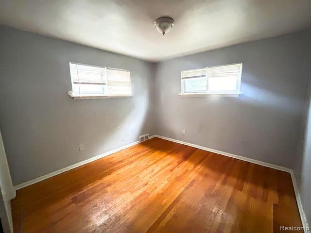 19977 Cushing Street, Detroit, MI 48205