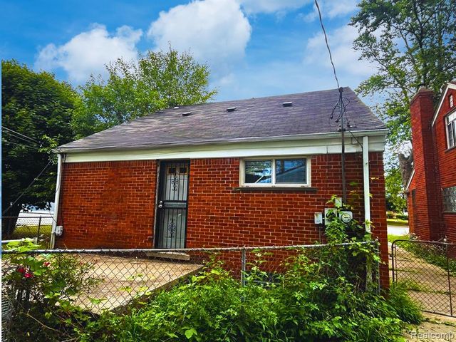 19977 Cushing Street, Detroit, MI 48205