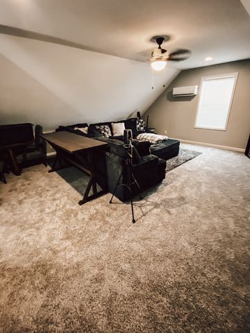 8465 Lynchburg Rd, Winchester, TN 37398