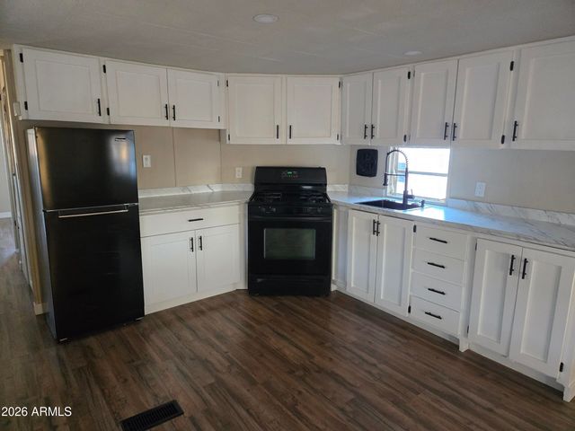 701 S DOBSON Road 31, Mesa, AZ 85202