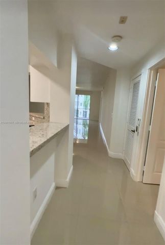 10750 NW 66th St 214, Doral, FL 33178