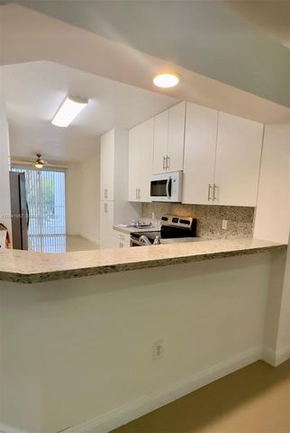 10750 NW 66th St 214, Doral, FL 33178