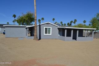 44 N MOUNTAIN Road 1, Apache Junction, AZ 85120