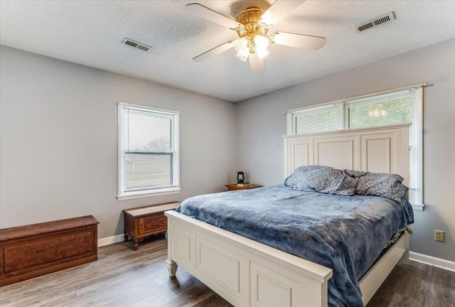10101 E 106th St S, Mulvane, KS 67110