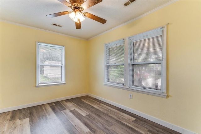 10101 E 106th St S, Mulvane, KS 67110