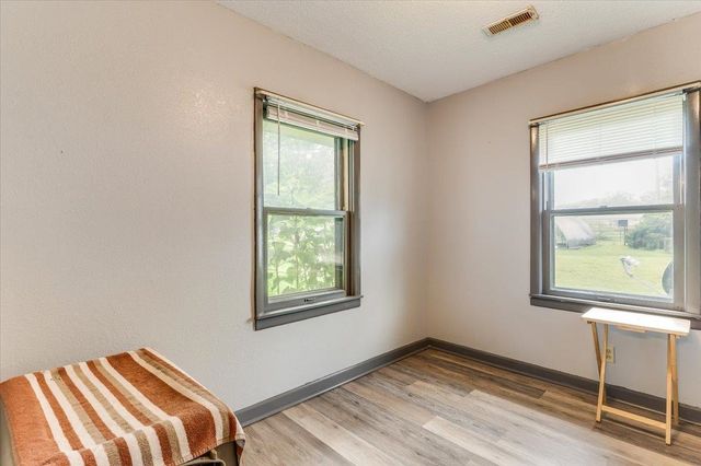 10101 E 106th St S, Mulvane, KS 67110