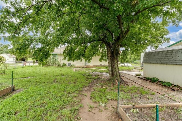 10101 E 106th St S, Mulvane, KS 67110