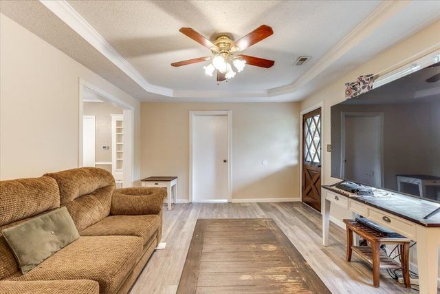 10101 E 106th St S, Mulvane, KS 67110