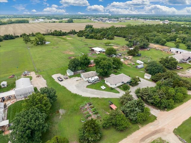 10101 E 106th St S, Mulvane, KS 67110