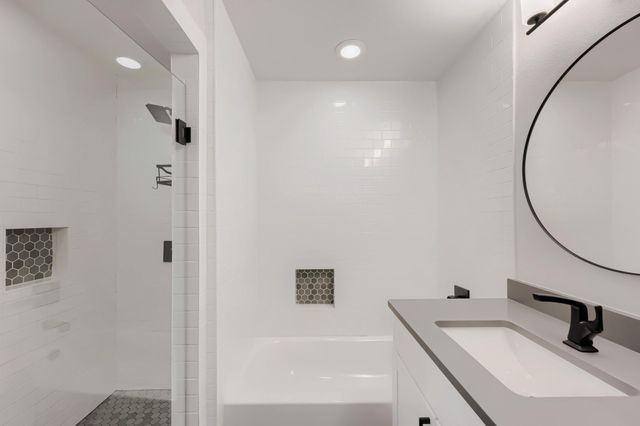 3711 Rock Terrace DR, Lago Vista, TX 78645
