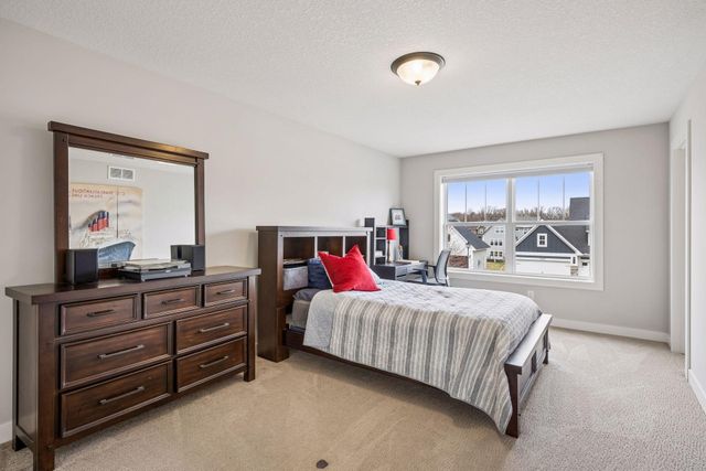 4925 Otter Trail NE, Saint Michael, MN 55376