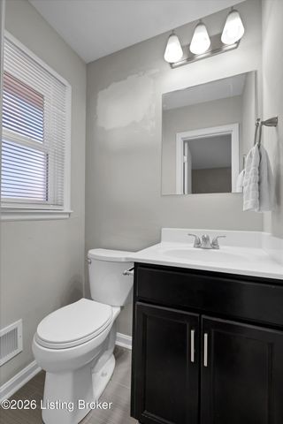 4212 Silvercreek Rd, Louisville, KY 40272