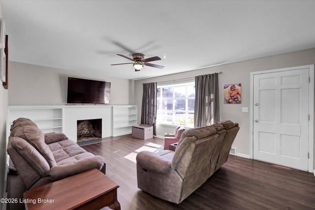 4212 Silvercreek Rd, Louisville, KY 40272