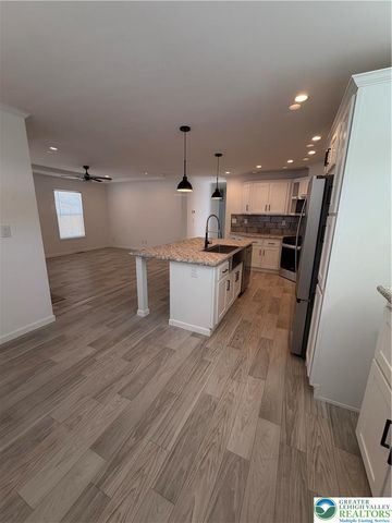 425 Upper Pmhe North Drive, East Stroudsburg, PA 18302