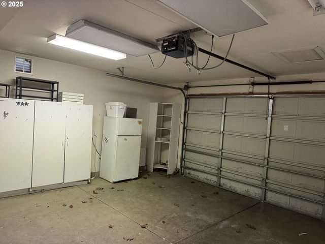 4015 Scenic Dr 4027, Eugene, OR 97404