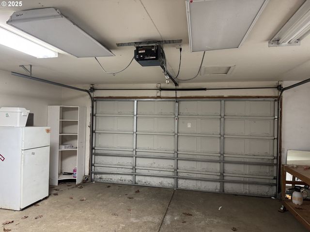 4015 Scenic Dr 4027, Eugene, OR 97404