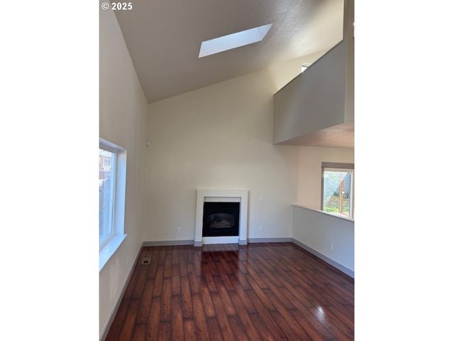 4015 Scenic Dr 4027, Eugene, OR 97404