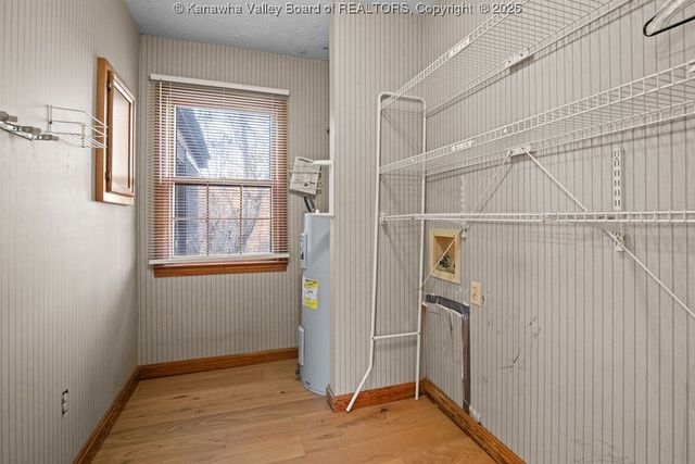 128 Woodbridge Drive, Charleston, WV 25311