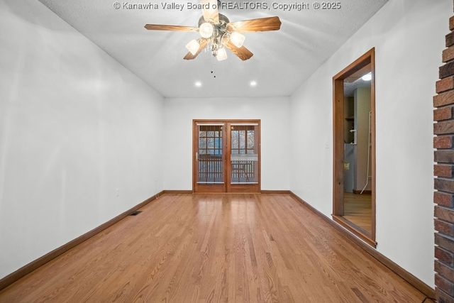 128 Woodbridge Drive, Charleston, WV 25311