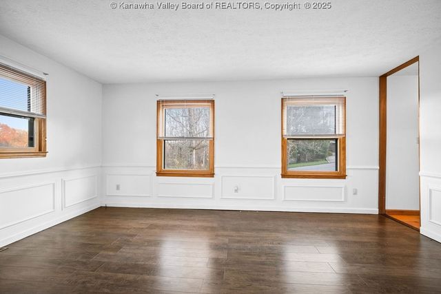 128 Woodbridge Drive, Charleston, WV 25311