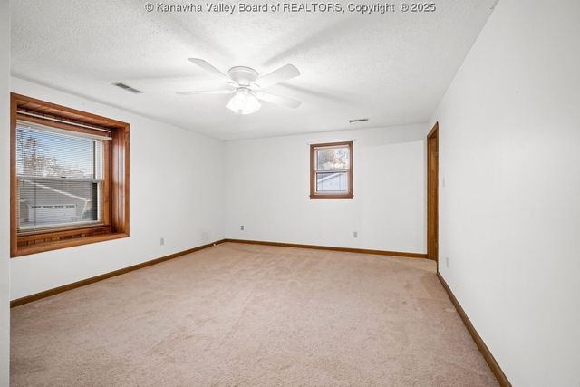 128 Woodbridge Drive, Charleston, WV 25311