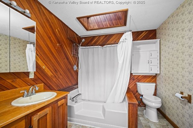 128 Woodbridge Drive, Charleston, WV 25311