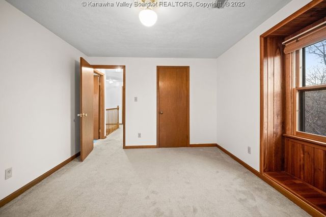 128 Woodbridge Drive, Charleston, WV 25311